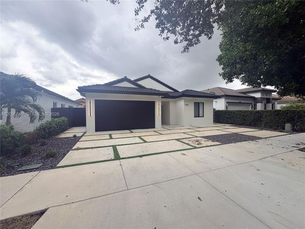 8932 NW 149th Ter , Unit na, Miami Lakes, FL 33018