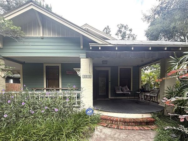 1016 E POWHATAN AVENUE , TAMPA, FL 33604