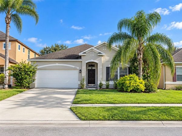 2887 MOONSTONE BEND , KISSIMMEE, FL 34758