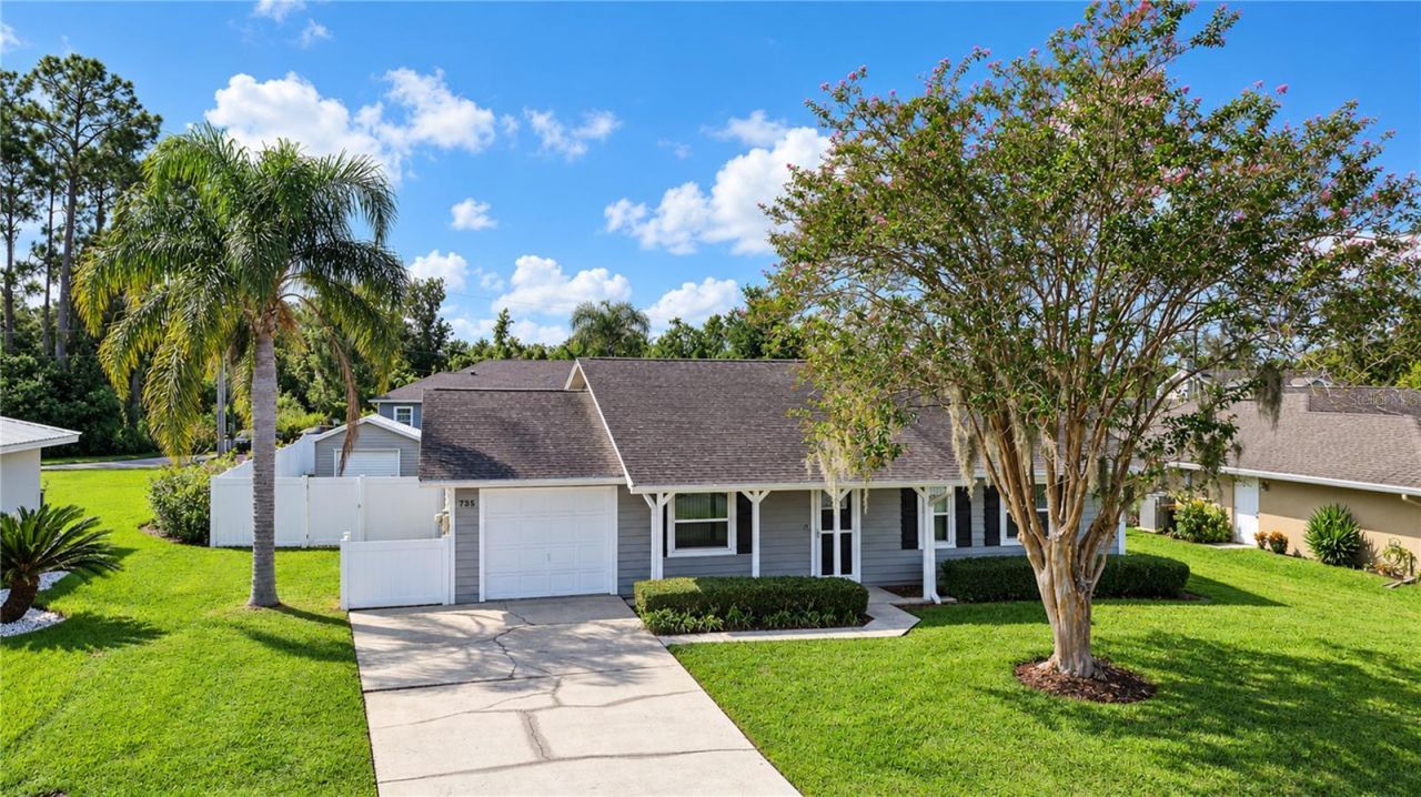 735 Scott Lake Village S, Lakeland, FL 33813 Main Photo