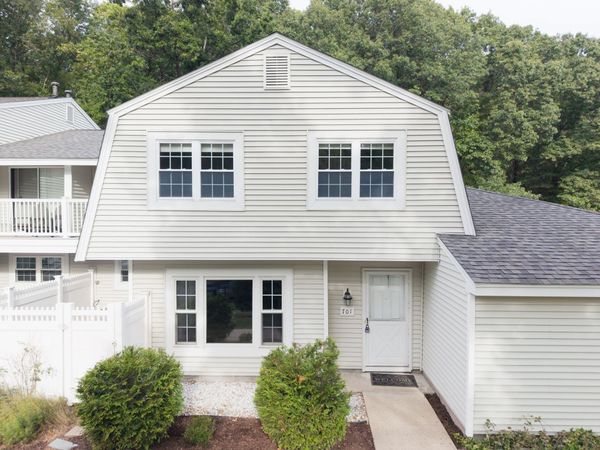 701 Edgebrook Dr, Unit 701, Boylston, MA 01505