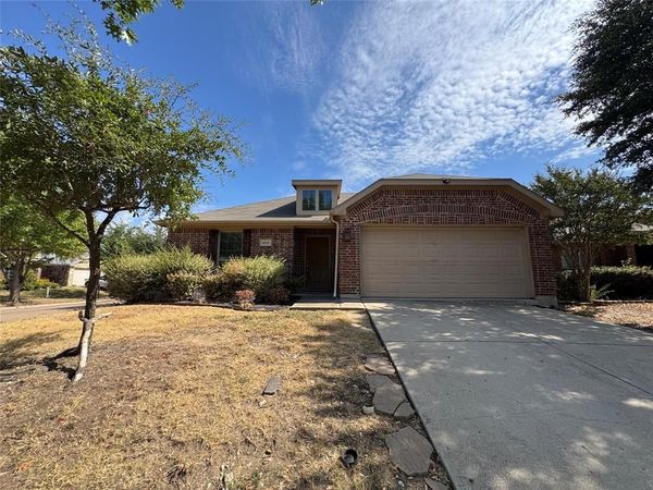 4036 Eric Drive, Heartland, TX 75126