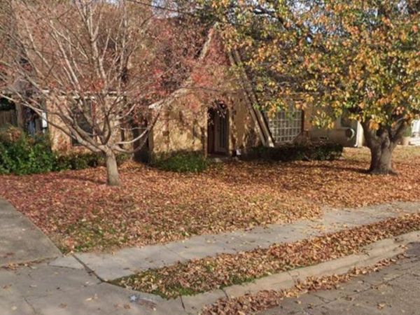 5110 Stoneleigh Avenue , Dallas, TX 75235