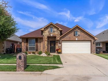4336 Sweet Clover Lane, Fort Worth, TX 76036
