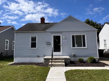 28311 Felician Street, Roseville, Mi 48066