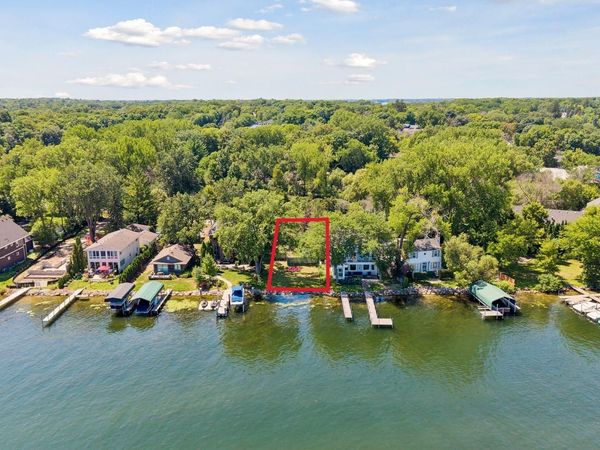 2809 Mckenzie Point Road , Minnetonka, MN 55391