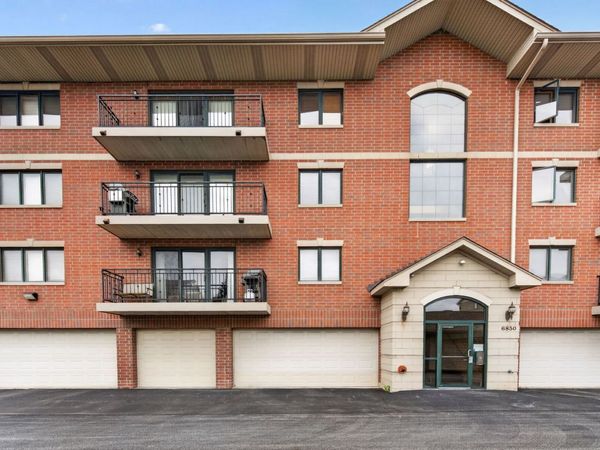 6850 W Winding Trail, Unit 306, Oak Forest, IL 60452