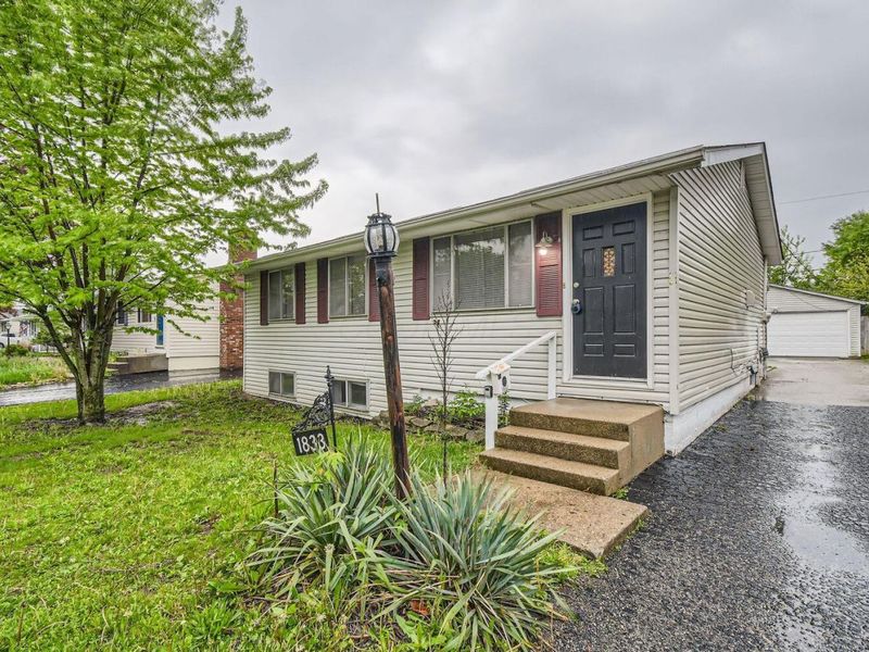 1833 Brookfield Road , Columbus, OH 43229 Photo 3