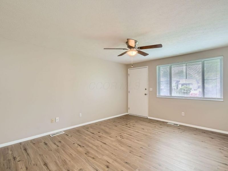 1833 Brookfield Road , Columbus, OH 43229 Photo 8