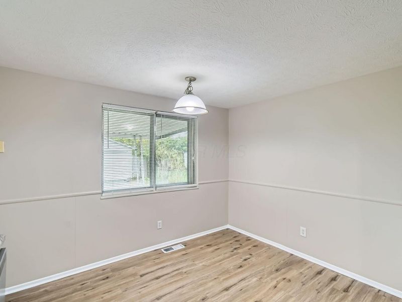 1833 Brookfield Road , Columbus, OH 43229 Photo 9