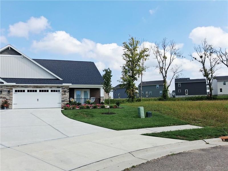 5011 Waterford Lane, Middletown, OH 45042 Photo 2