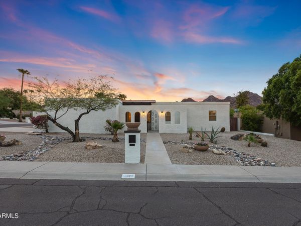 8423 N 16TH Place, Phoenix, AZ 85020