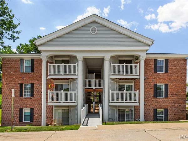 1961 Marine Terrace Drive, Unit L, St Louis, MO 63146