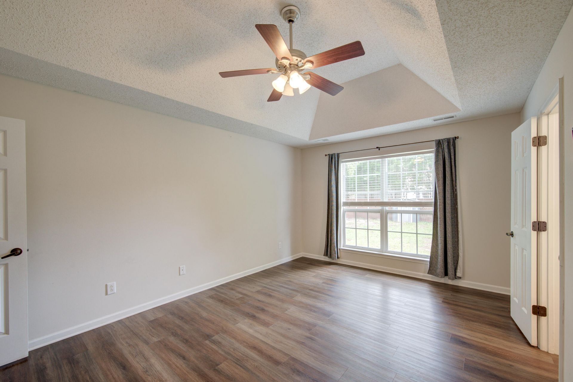 8608 Hickory Creek Court Photo 16