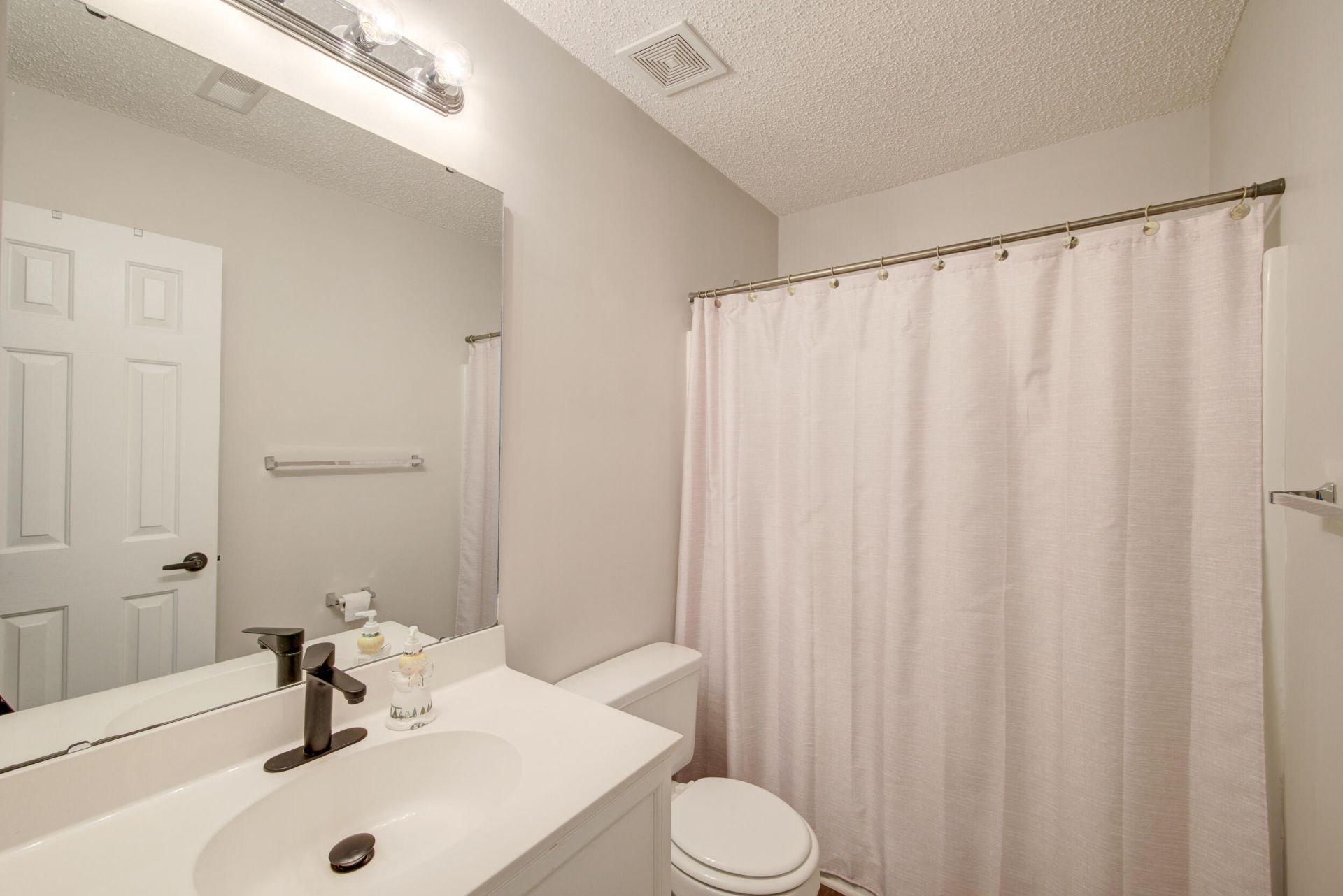 8608 Hickory Creek Court Photo 25