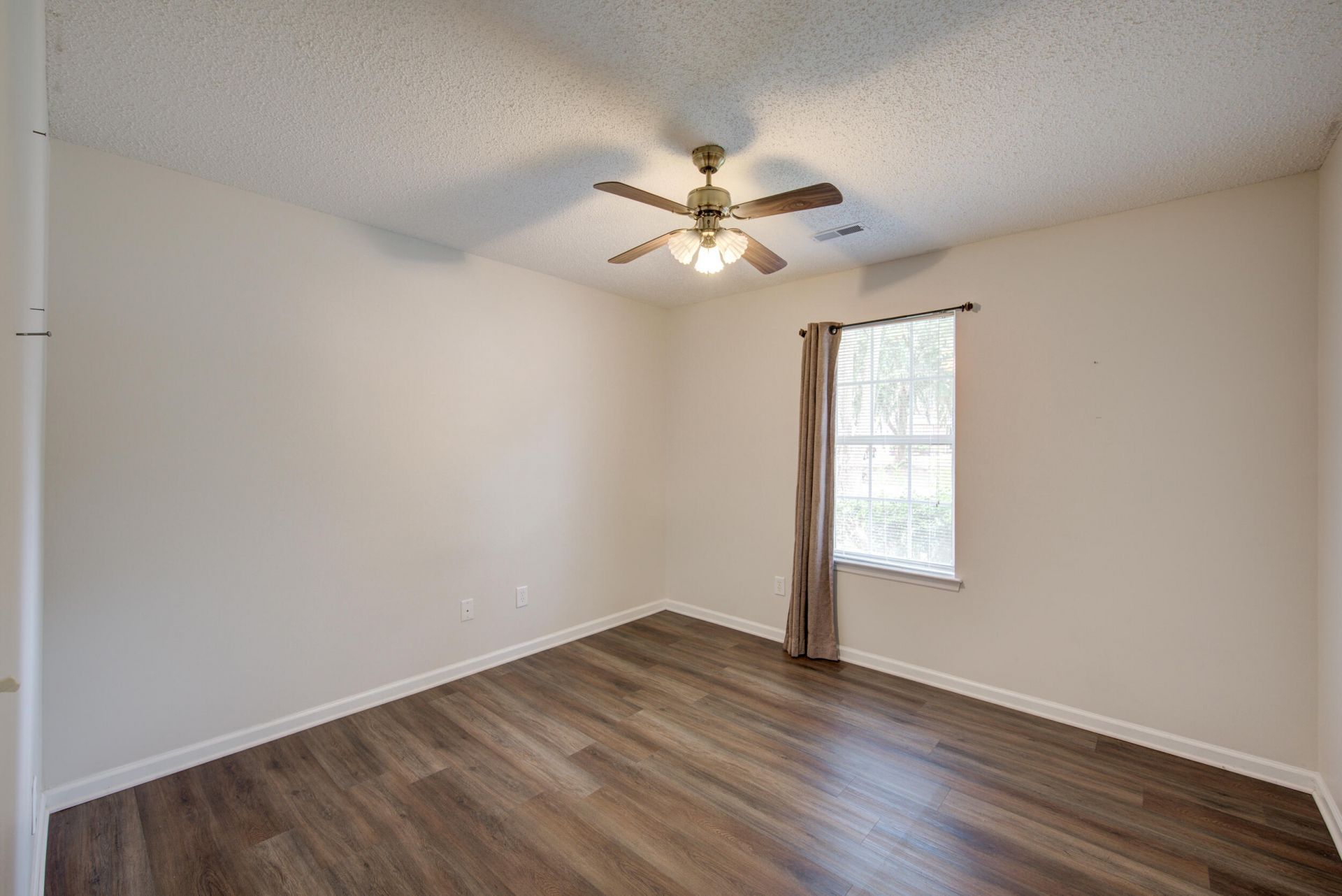 8608 Hickory Creek Court Photo 27