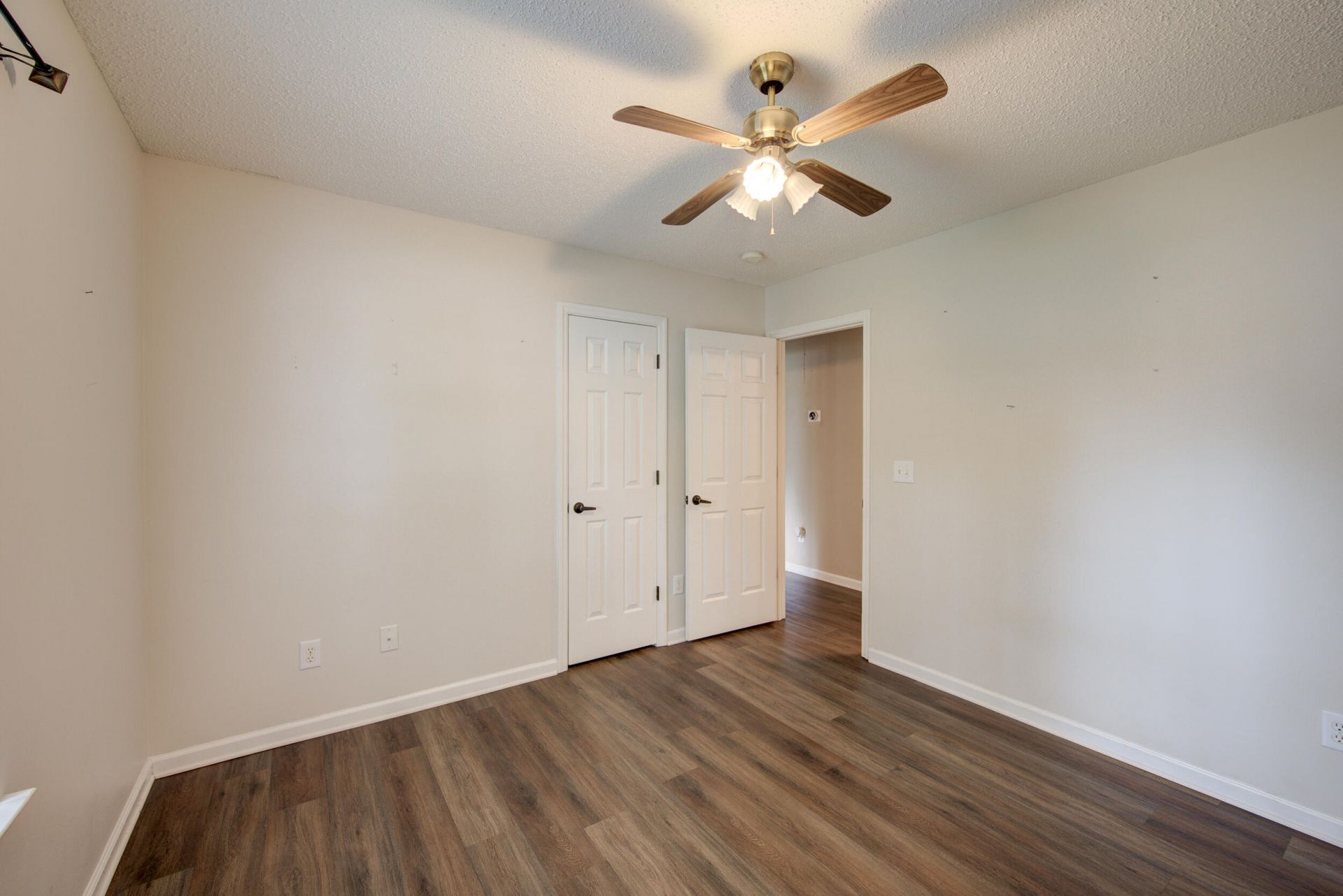8608 Hickory Creek Court Photo 28