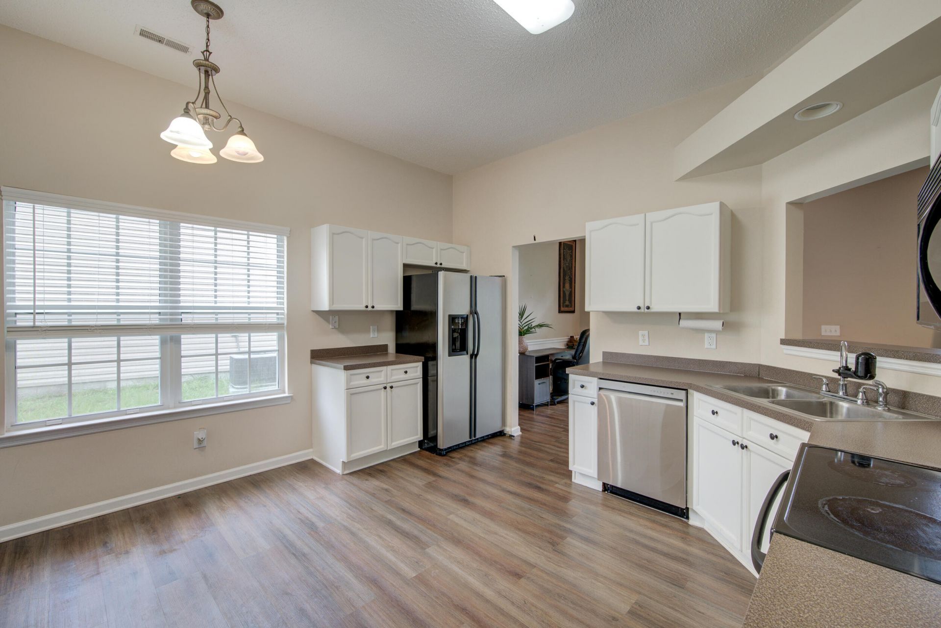 8608 Hickory Creek Court Photo 43