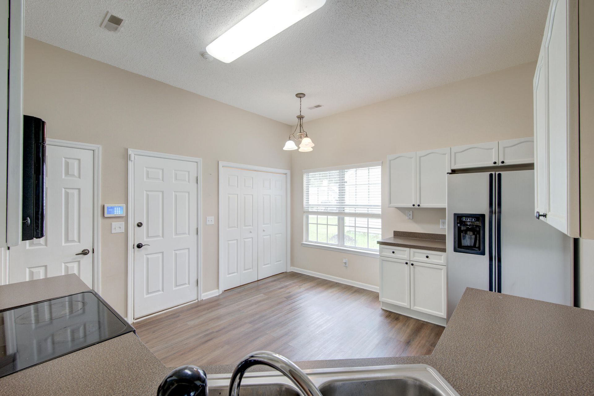 8608 Hickory Creek Court Photo 8