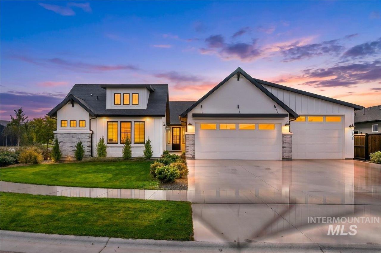 7655 W Meltwater Ln, Eagle, ID 83616 Main Photo