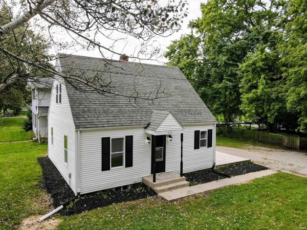 1218 E Jackson Street, Goshen, IN 46526