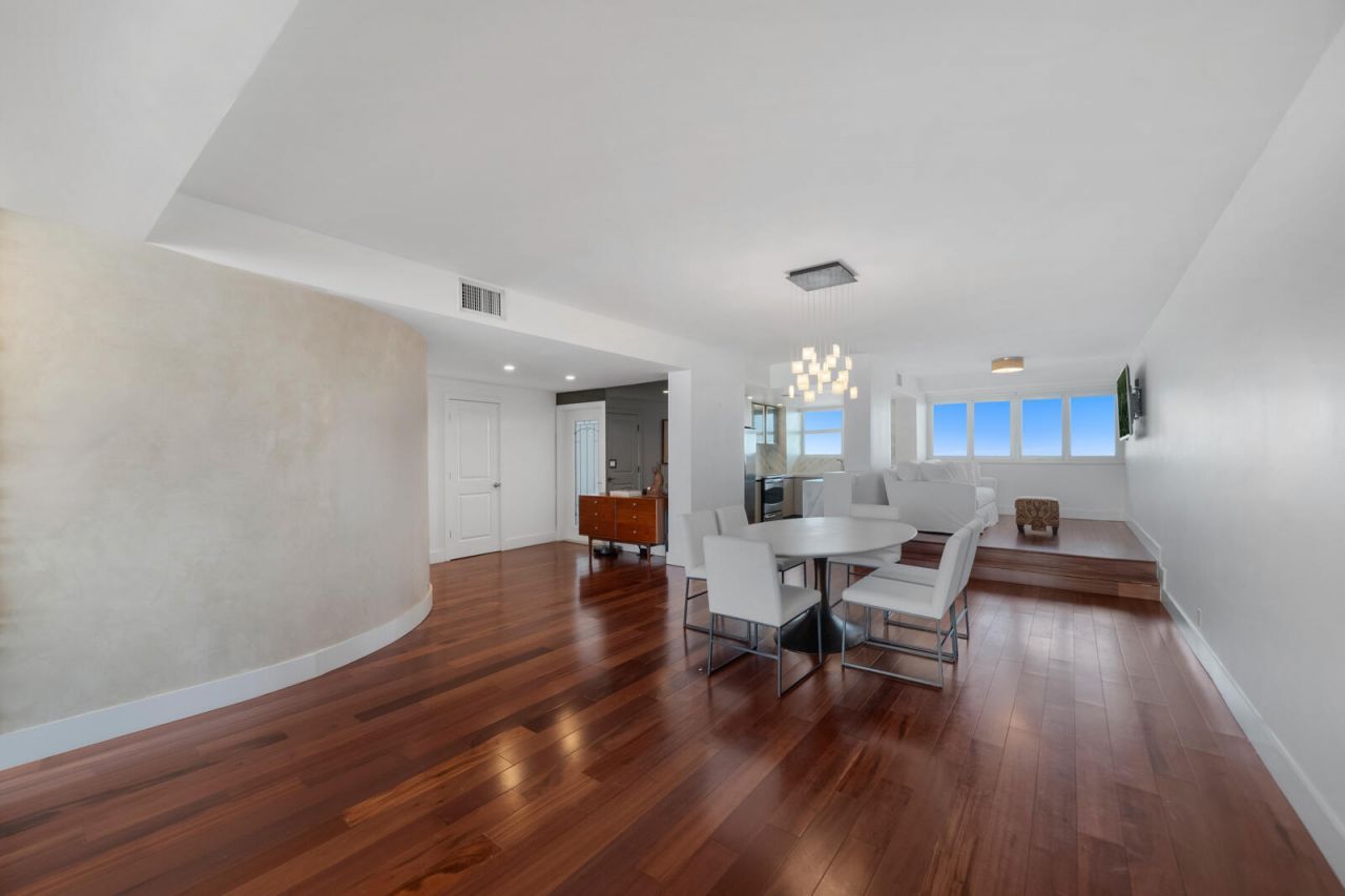 333 Sunset Drive, Unit 1005, Fort Lauderdale, FL 33301 Photo