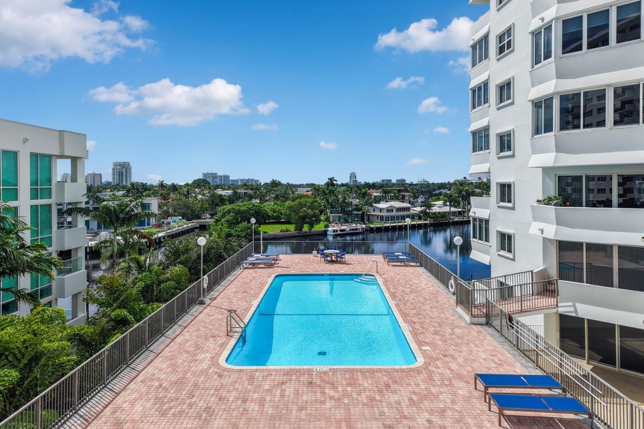 333 Sunset Drive, Unit 1005, Fort Lauderdale, FL 33301 Photo