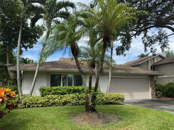76 Ivy Rd , Unit 76, Hollywood, FL 33021