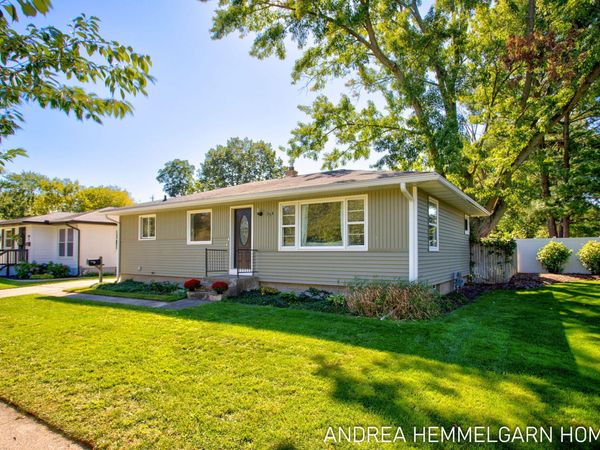 354 W 31st Street, Holland, MI 49423
