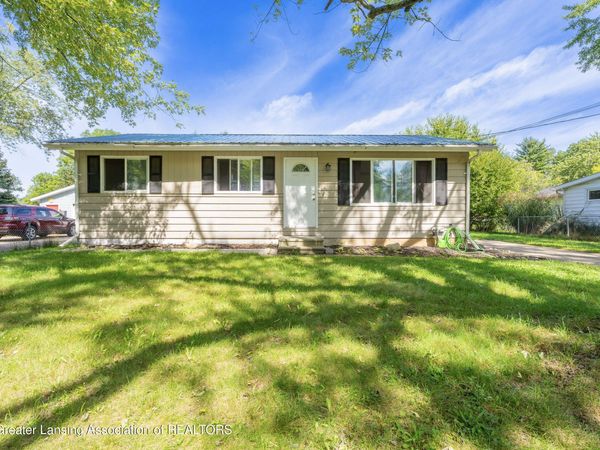3101 Briarwood Drive, Kalamazoo, MI 49004
