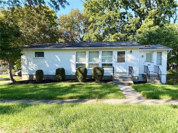 2695 Bell Street , Weedsport, NY 13166