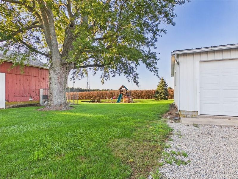 5198 Hartzell Road, Greenville, OH 45331 Photo 9