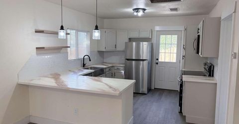 1016 Prater Way, Sparks, NV 89431 Photo