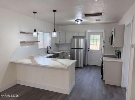 1016 Prater Way, Sparks, NV 89431 Photo