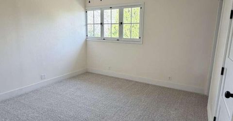 1016 Prater Way, Sparks, NV 89431 Photo