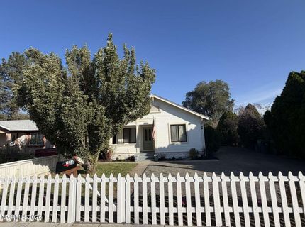 1016 Prater Way, Sparks, NV 89431 Photo