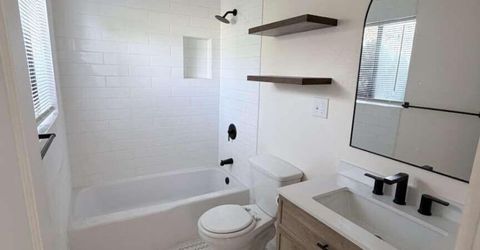 1016 Prater Way, Sparks, NV 89431 Photo