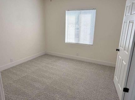 1016 Prater Way, Sparks, NV 89431 Photo
