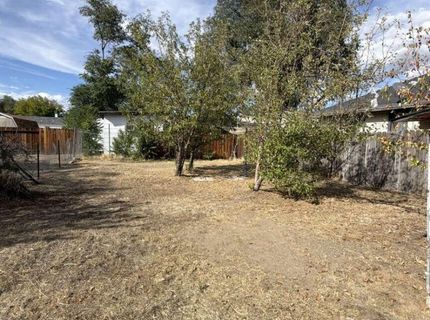 1016 Prater Way, Sparks, NV 89431 Photo