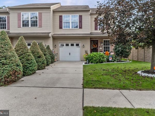 HELLERTOWN, PA 18055