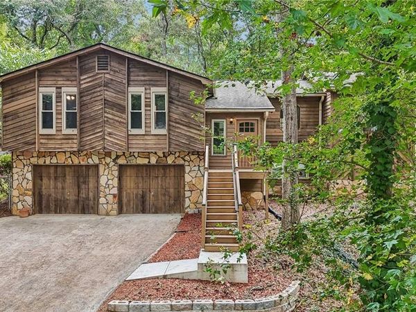 231 Sabrina Court, Woodstock, GA 30188