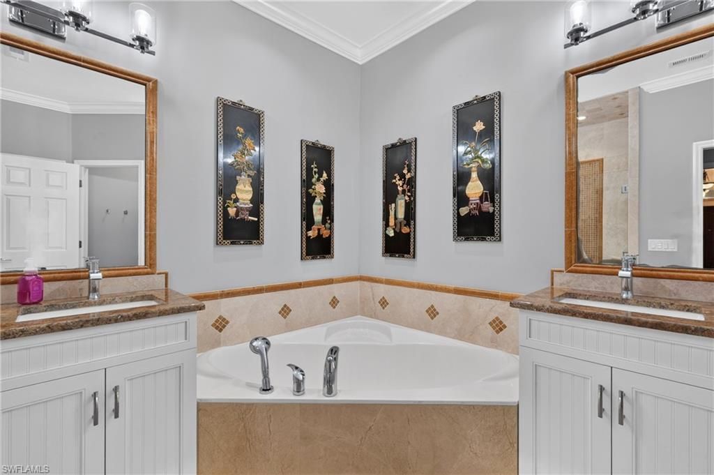 11180 La Coruna Ln, Bonita Springs, FL 34135 Photo