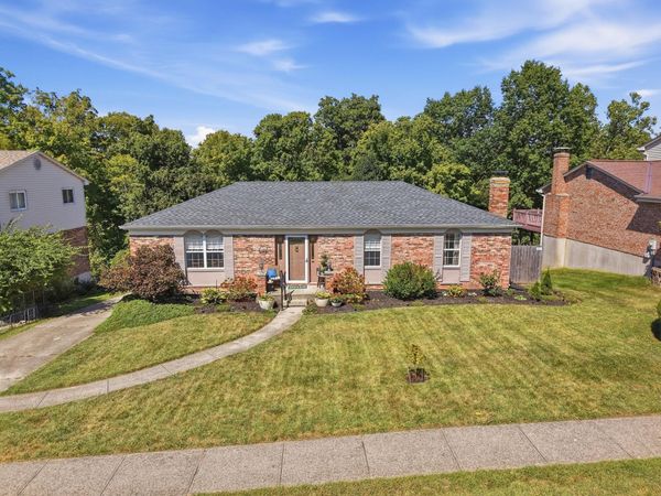 122 Ridge Hill Drive, Highland Heights, KY 41076