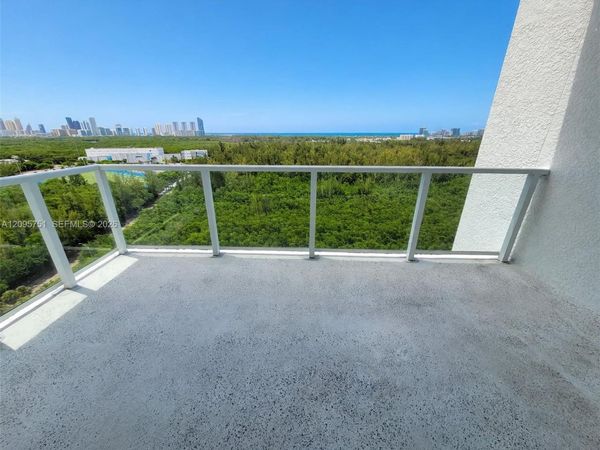 15051 Royal Oaks Ln, Unit 1704, North Miami, FL 33181