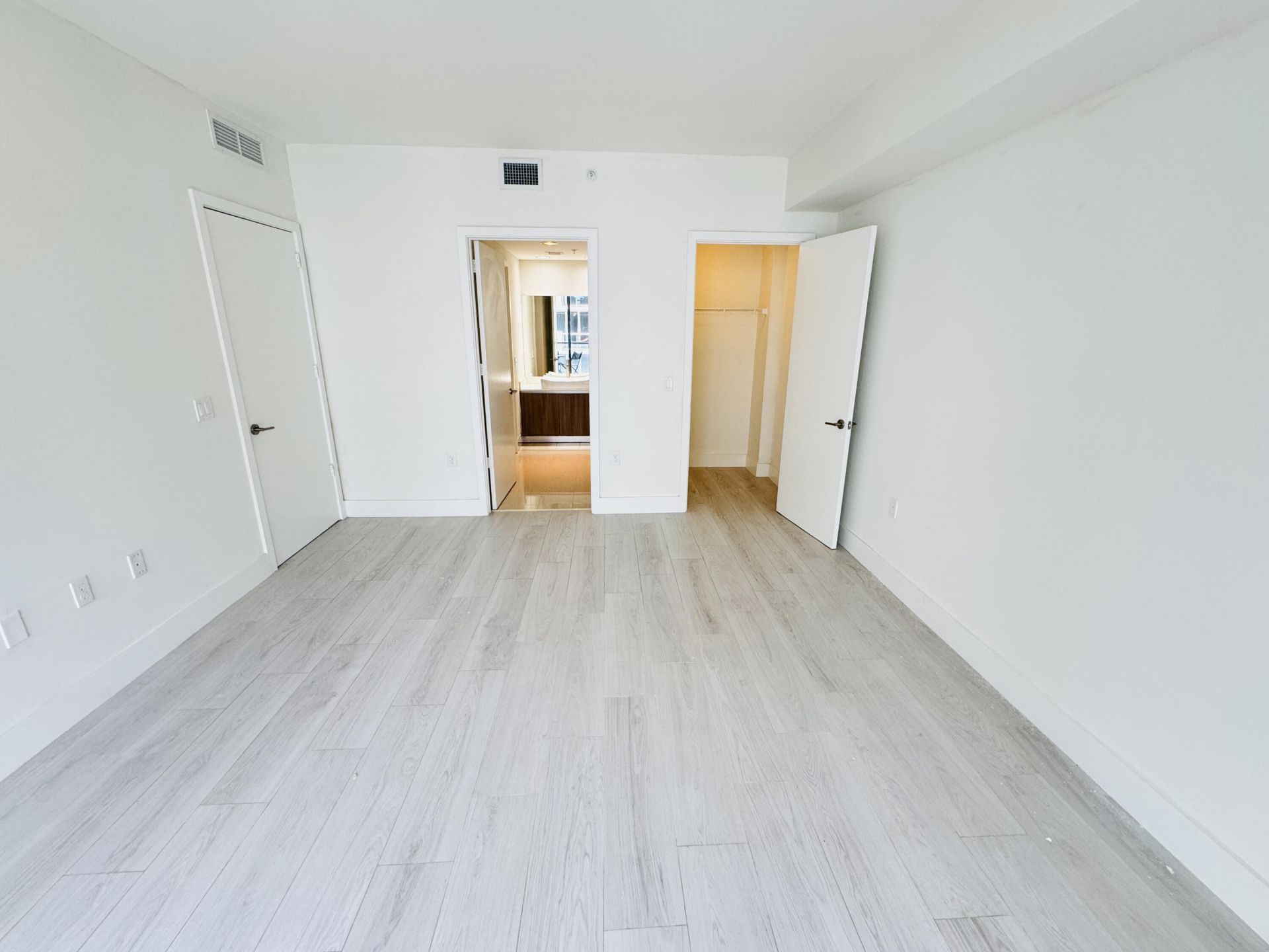 201 SW 17th Road, Unit 603, Miami, FL 33129 Photo