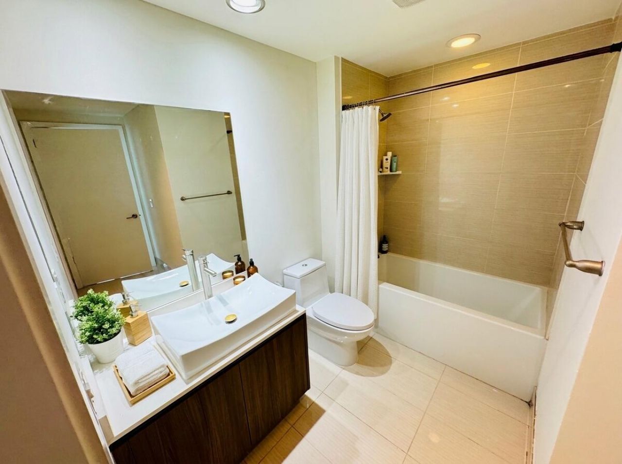 201 SW 17th Road, Unit 603, Miami, FL 33129 Photo