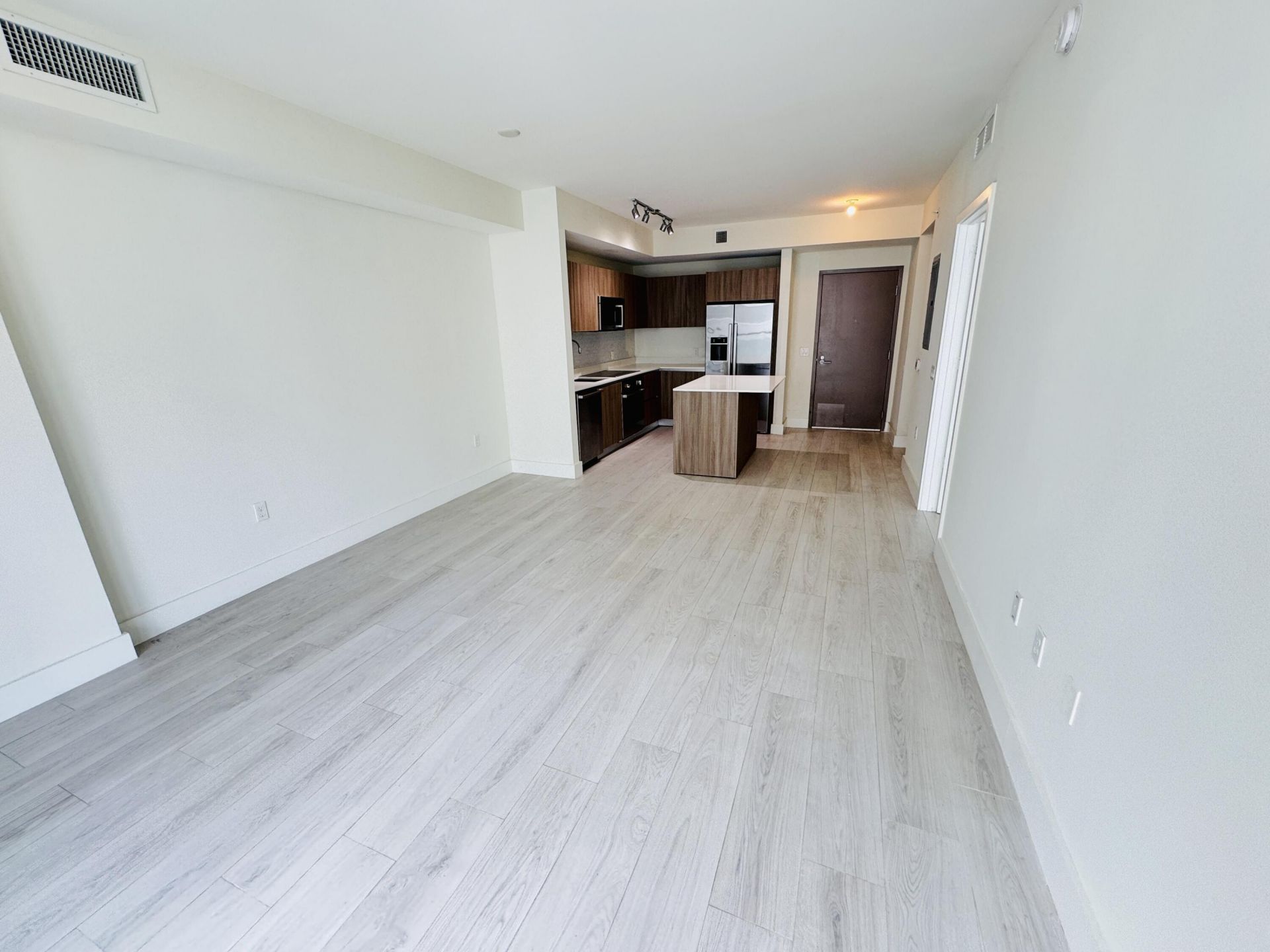 201 SW 17th Road, Unit 603, Miami, FL 33129 Photo