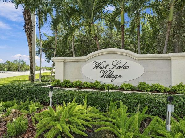 1115 PAPAYA Street, Hollywood, FL 33019