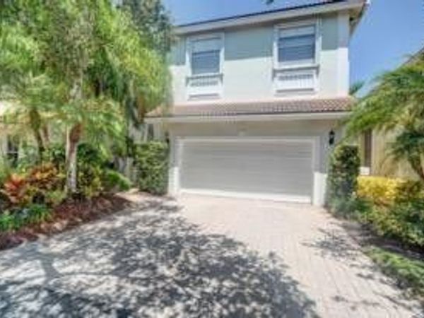 1115 PAPAYA Street, Hollywood, FL 33019
