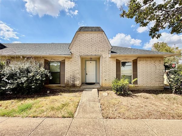 35 W Mountain Lane, Unit 43, Grand Prairie, TX 75052